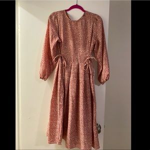 Maroon/white floral long sleeve midi dress with bows (Cottage core af)